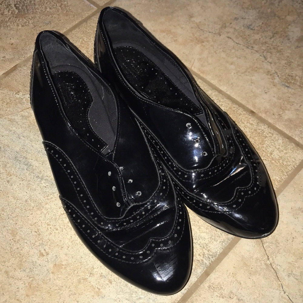 Shiny Black Bass Flats